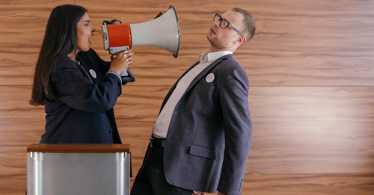 découvrez l'importance des relations publiques pour construire votre image de marque, gérer votre réputation et établir des liens solides avec votre public. apprenez les stratégies efficaces pour communiquer et interagir avec votre cible.